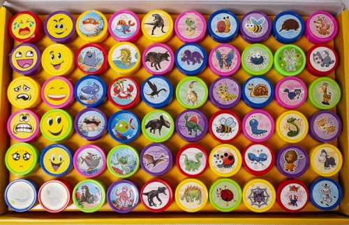 60 db-os színes bélyegző, nyomdázó készlet gyerekeknek