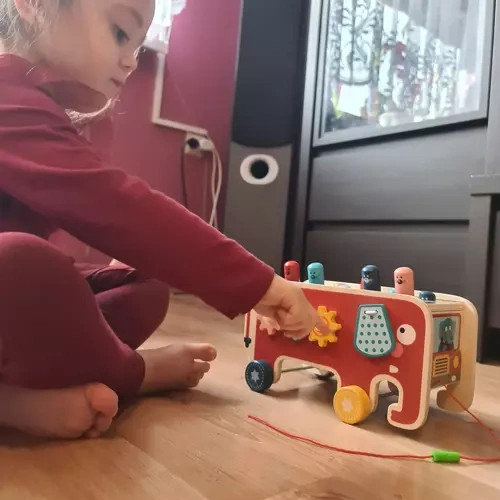 Fából készült elefánt - kalapács Kruzzel 20349
