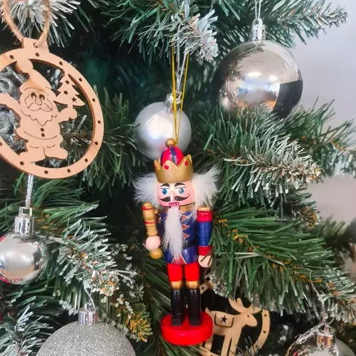 5 db-os fa diótörő figuraszett, karácsonyfadísz