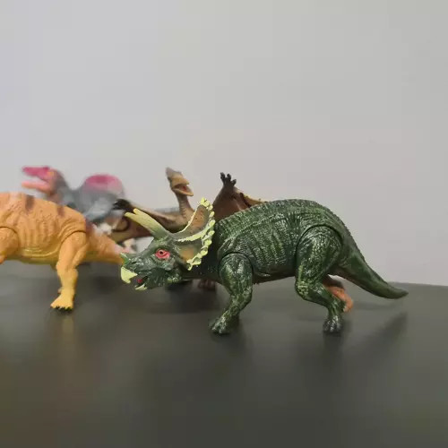 Dinoszauruszok - mozgatható figurák 6 db. Kruzzel 19745