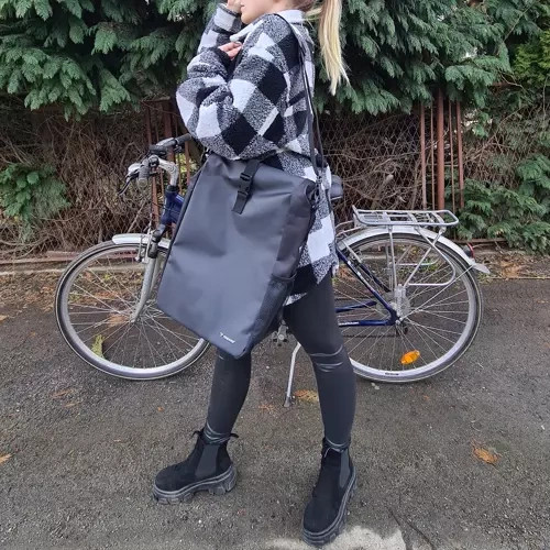 Trizand 21203 Kerékpártáska - 15-20L Vízálló Kerékpártáska