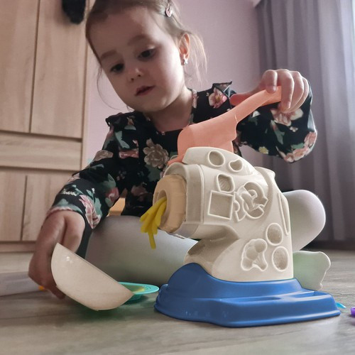 Műanyag massza nyomó készlet, Kruzzel