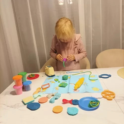 Játék konyhai készlet, kenyérpirító, tányér és pizza kiegészítők