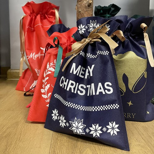 Karácsonyi táskák - 8 db-os Ruhhy 22251 készlet