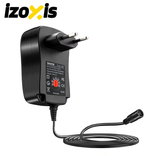 Univerzális tápegység Izoxis 30W, 3-12V USB, 6 cserélhető csatlakozóval