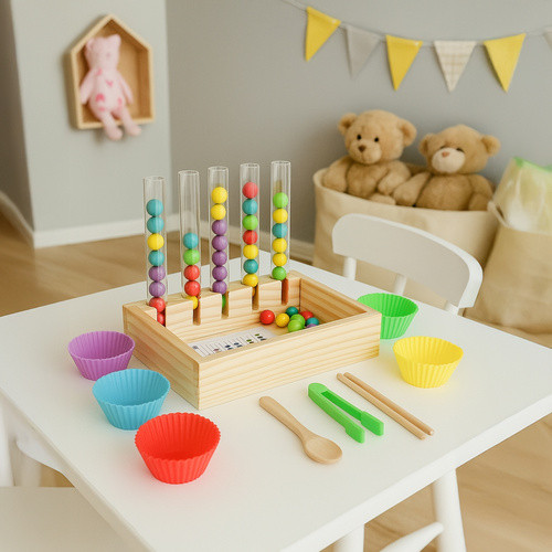 KRUZZEL 26672 - Fa Montessori Oktatójáték, Számolás és Színfelismerés Készségfejlesztő, 16,5 x 14,5 x 22 cm, 0,408 kg