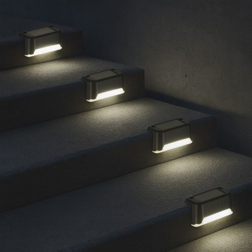 Napkollektoros kerti kültéri LED lépcsőházi lámpa szürkületérzékelő 8 darab