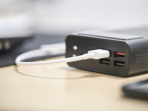 L-BRNO Power Bank 30000mAh LED kijelzővel fekete