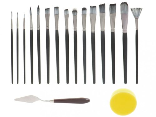 Művészek ecsetkészlete tokban